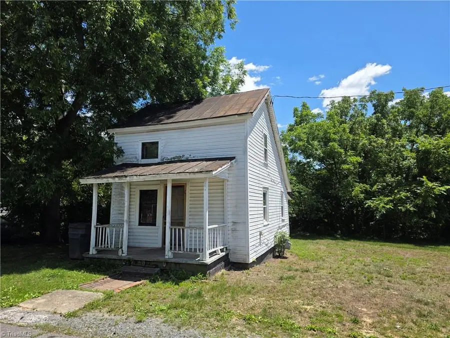 207 Neal Street, Reidsville, NC 27320 - #2