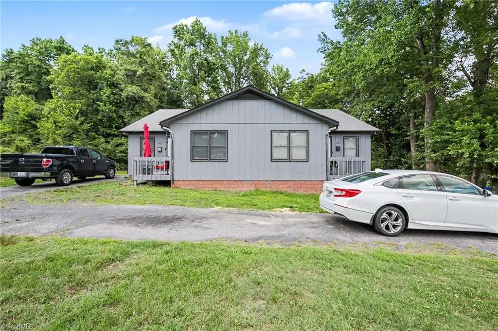 607 & 609 Brookdale Drive, Thomasville, NC 27360 - #1