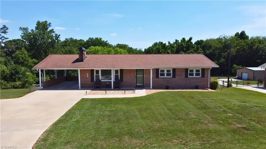 1458 Cartpath Road, North Wilkesboro, NC 28659 - #2
