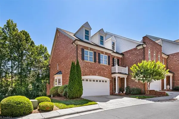32 Midland Park Lane, Greensboro, NC 27455