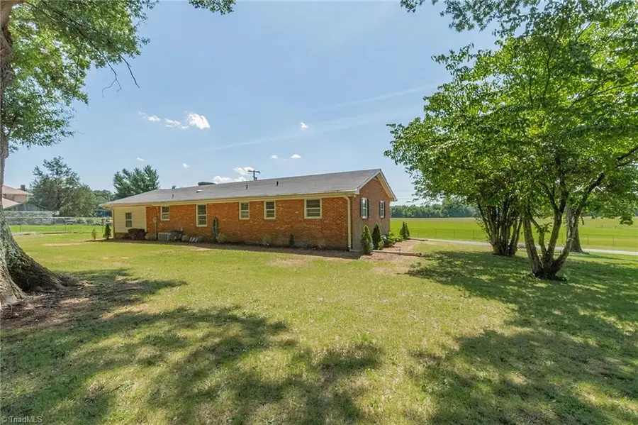 3035 Plantation Road, Middle Fork I, NC 27105 - #2