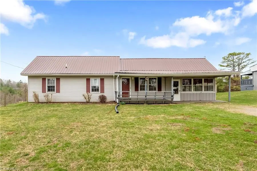 701 Lincoln Road, Galax, VA 24333 - #3