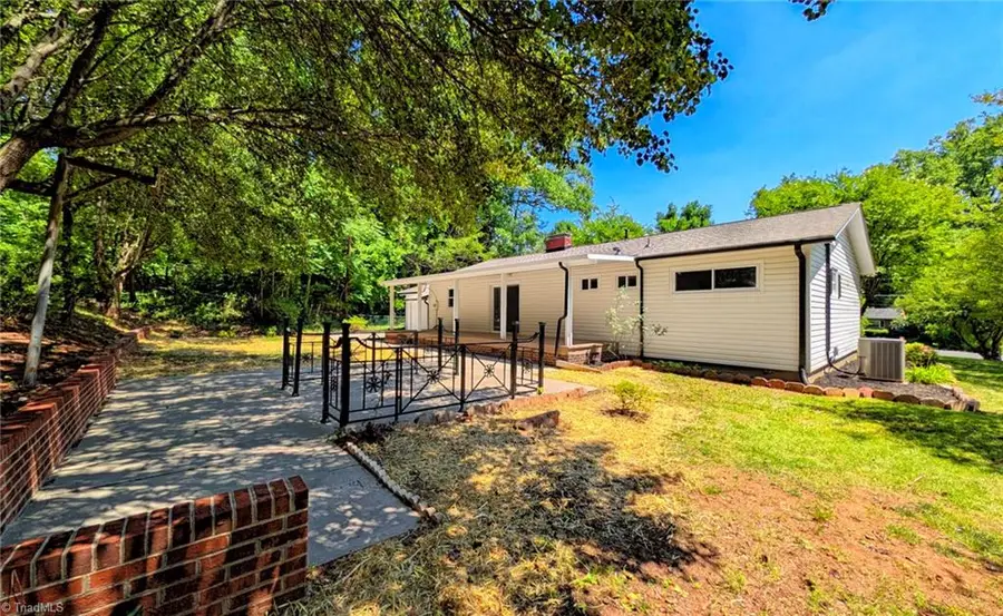 126 Mayfair Drive, Winston Salem, NC 27105 - #3
