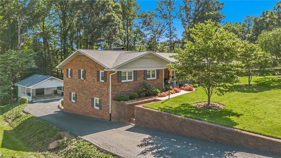 350 Laurelwood Drive, Wilkesboro, NC 28697 - #2