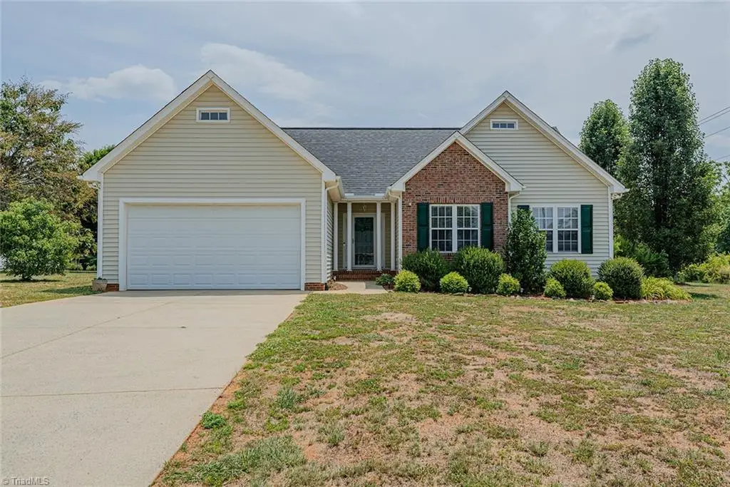501 Casey Lane, Mebane, NC 27302 - #1