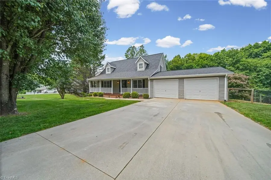 310 Yale Street, North Wilkesboro, NC 28659 - #2
