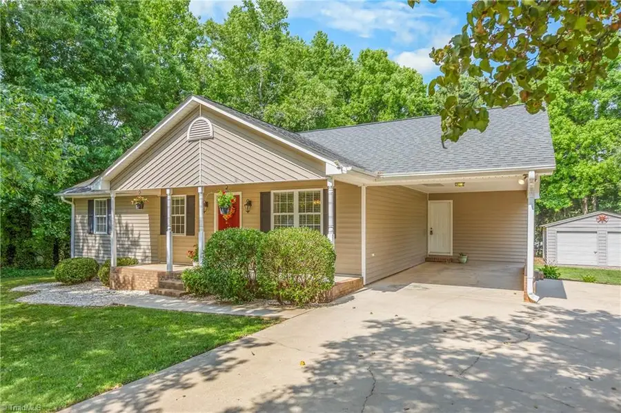 209 Millstone Drive, Lexington, NC 27292 - #3