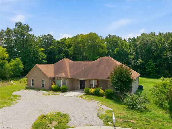 1803 Wilton Gate Drive, Charlotte, NC 28262