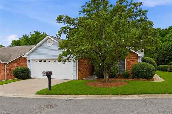 900 Heatherstone Drive, Winston-Salem, NC 27104