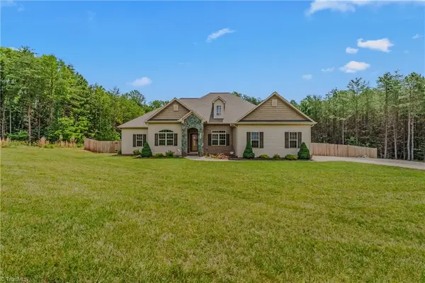 9637 Creek Farm Road, Tobaccoville, NC 27050