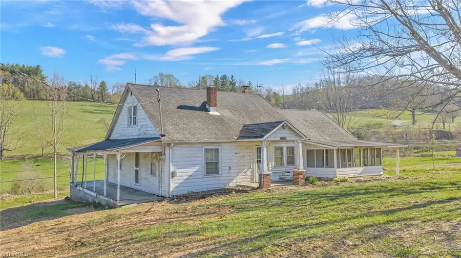3630 Us Highway 221 N, Jefferson, NC 28640 - #3