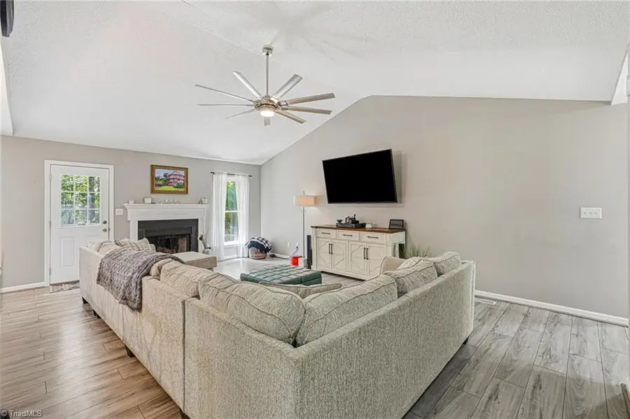 4228 Yeaton Glen Circle, Winston Salem, NC 27107 - #3