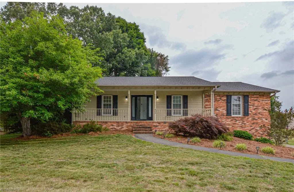804 Newington Drive, Clemmons, NC 27012 - #1