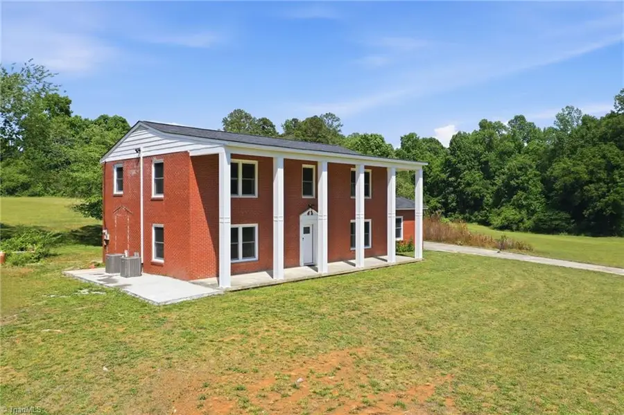 2016 Haw River Hopedale Road, Burlington, NC 27217 - #2