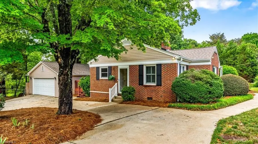 618 W Cornwallis Drive, Greensboro, NC 27408 - #2