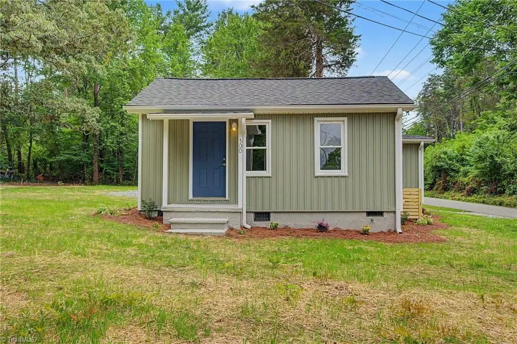 300 E Cedar Street, Yadkinville, NC 27055 - #1