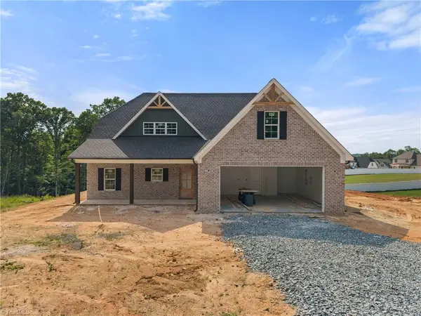 493 Nifong Road, Clemmons, NC 27012