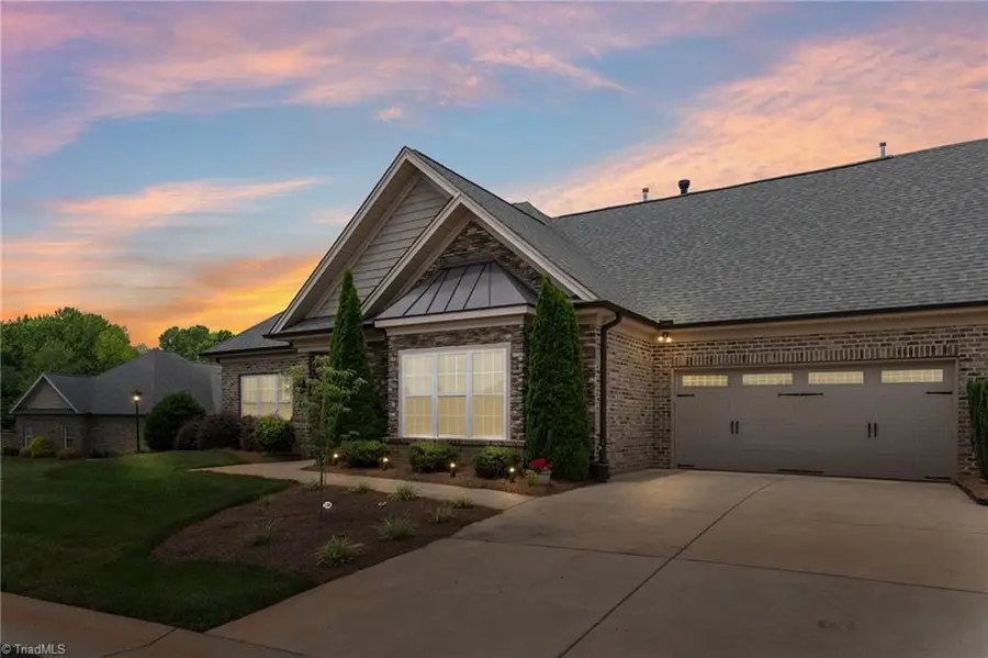 4364 Rockledge Lane, Thomasville, NC 27360 - #3
