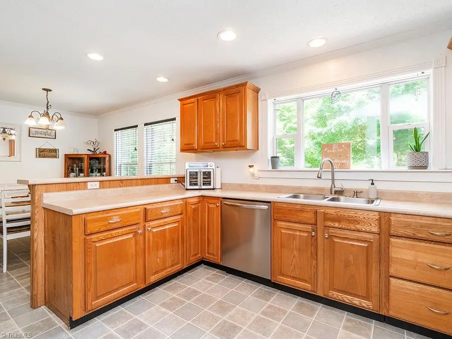 3286 Nc Highway 54, Haw River, NC 27258 - #3