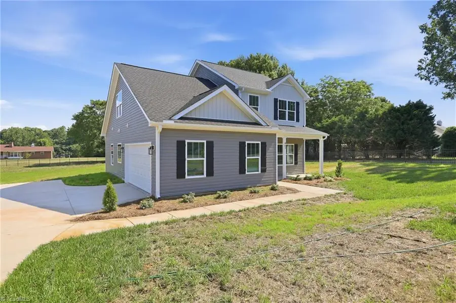 863 Sedge Garden Road, Kernersville, NC 27284 - #2