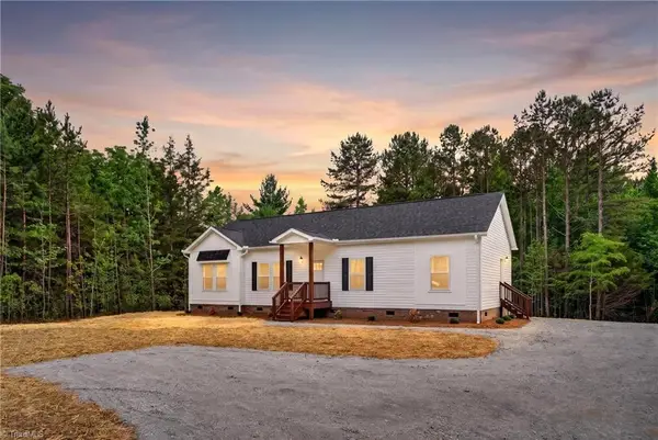 2591 Hopewell Friends Road, Asheboro, NC 27205