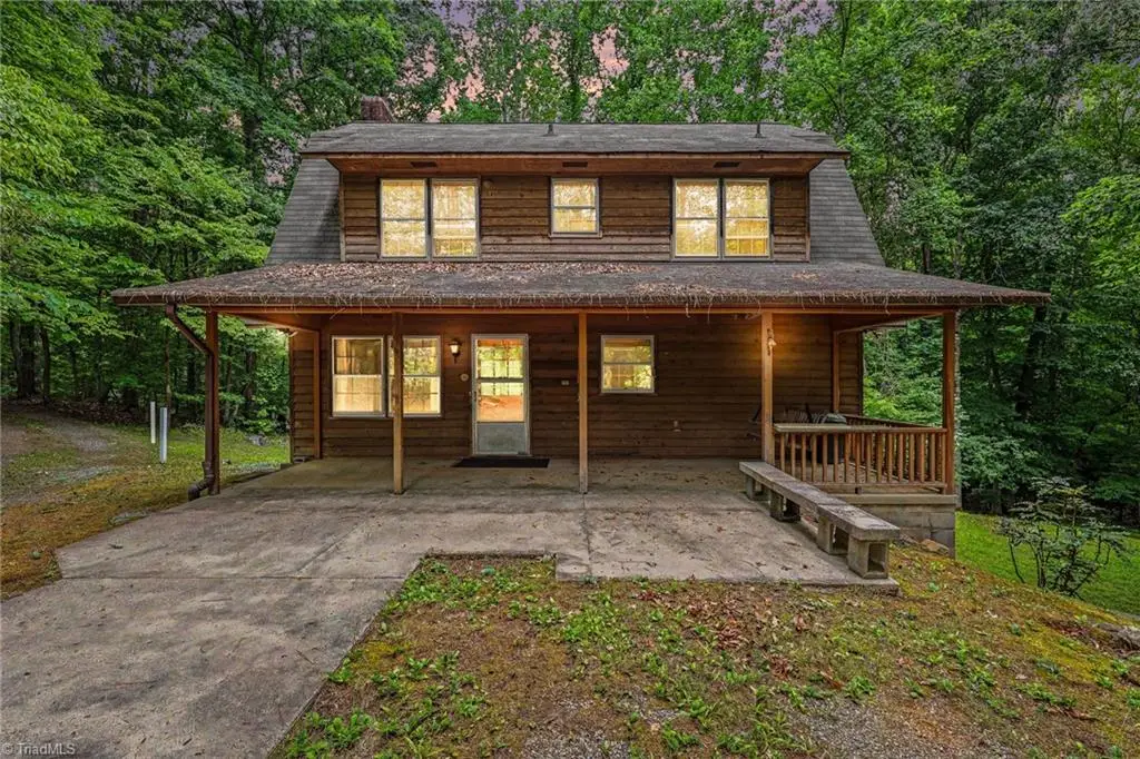 381 E Homestead Drive, Lexington, NC 27292 - #1