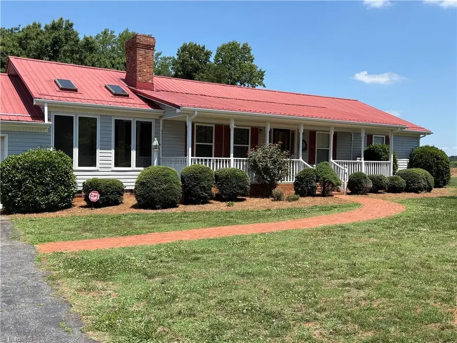 4401 Cherrywood Road, East Bend, NC 27018 - #2