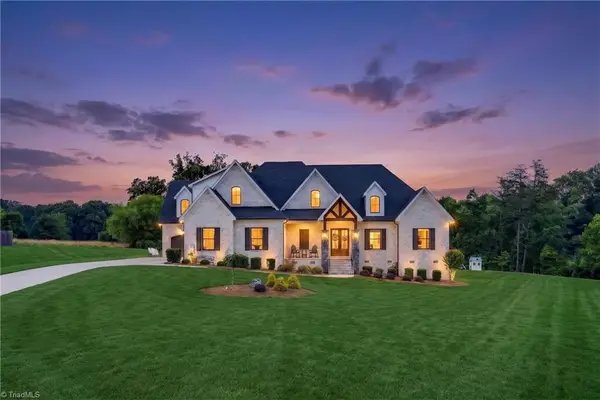 402 Mitchells Landing Way, Greensboro, NC 27455