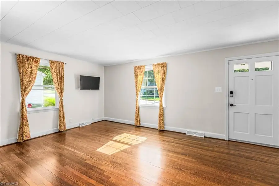 1008 Madison Avenue, Winston Salem, NC 27103 - #3