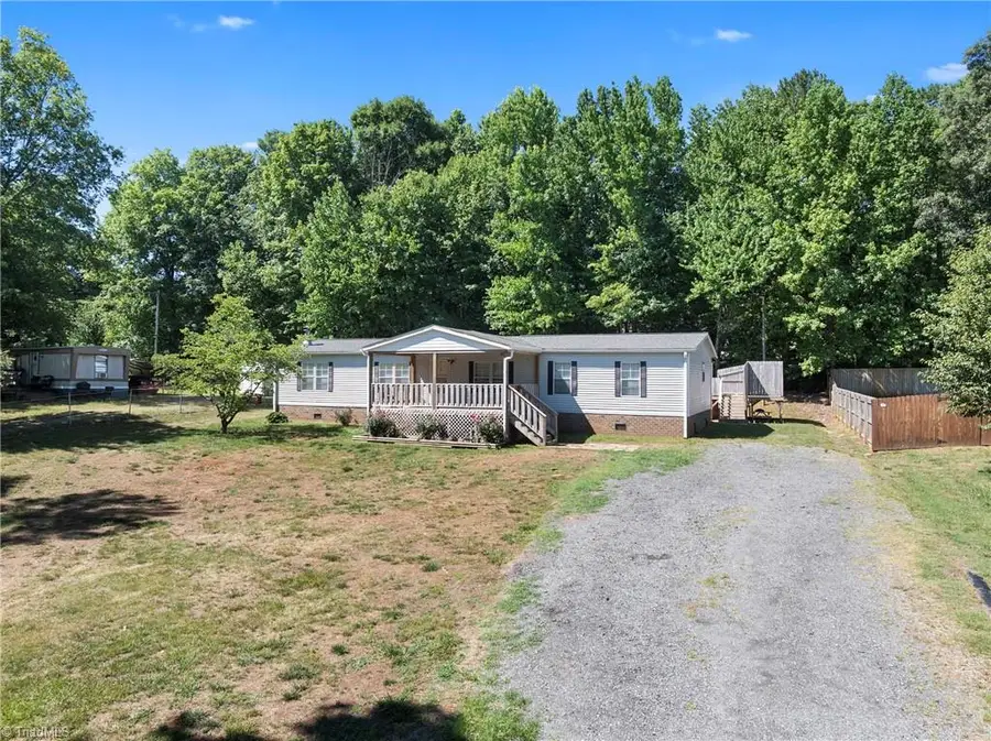 199 Sable Lane, Thomasville, NC 27360 - #3