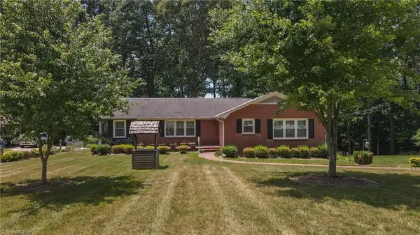 4018 Snyder Drive, Winston-Salem, NC 27127