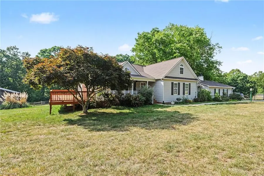 3750 Nc Highway 150, Reidsville, NC 27320 - #2