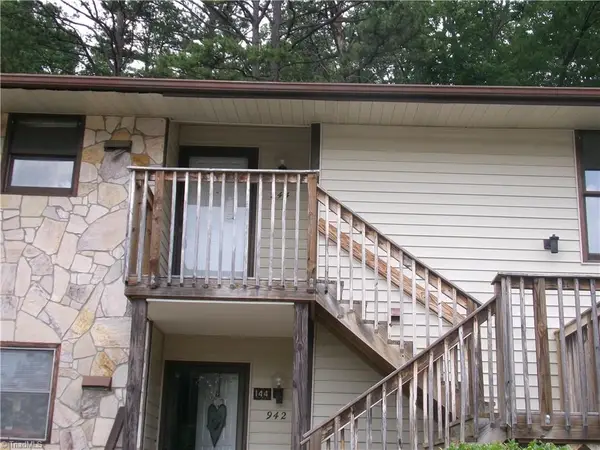 944 Ridge Court, Winston-Salem, NC 27107