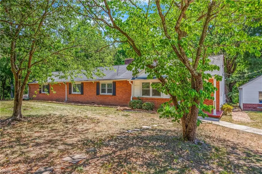 4328 Stokesdale Avenue, Winston Salem, NC 27101 - #2