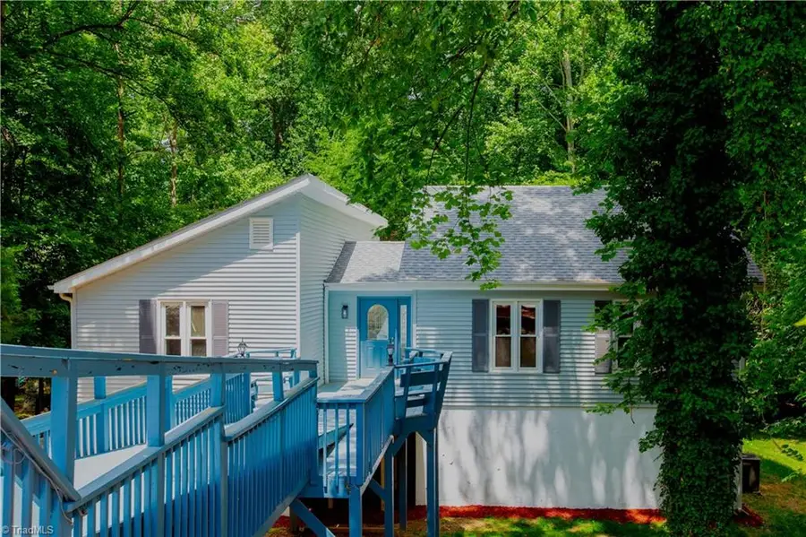 105 Devon Road, Jamestown, NC 27282 - #2