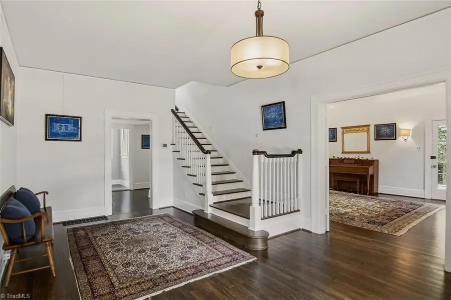 419 N Stratford Road, Winston Salem, NC 27104 - #2