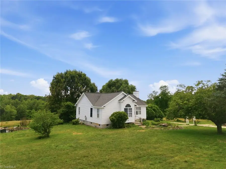 874 Hanks Street, Traphill, NC 28685 - #2
