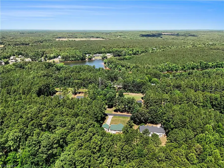 392 Cove Wood Drive, Denton, NC 27239 - #2