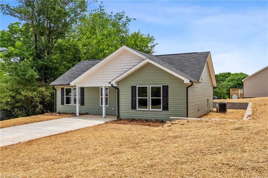 1318 Delaware Avenue, Eden, NC 27288 - #3