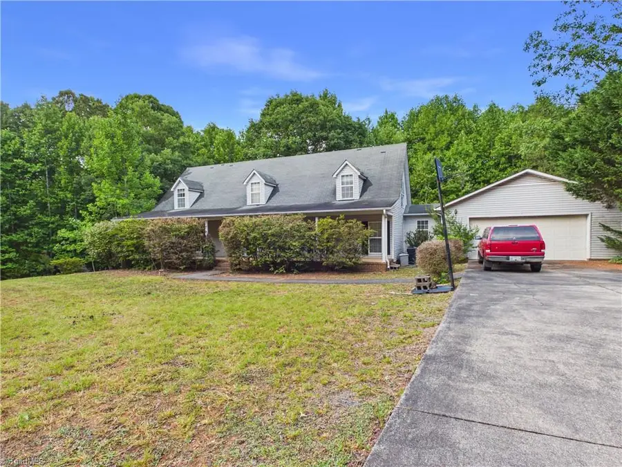 2094 Asheboro School Road, Asheboro, NC 27203 - #3