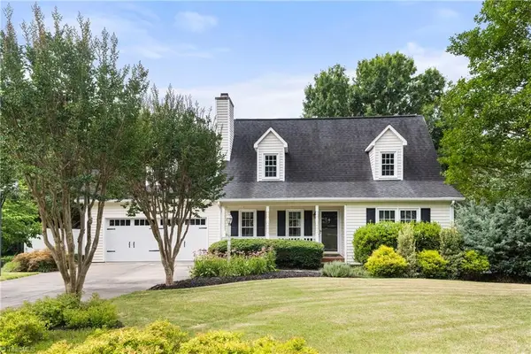 6204 Highland Brook Drive, Clemmons, NC 27012