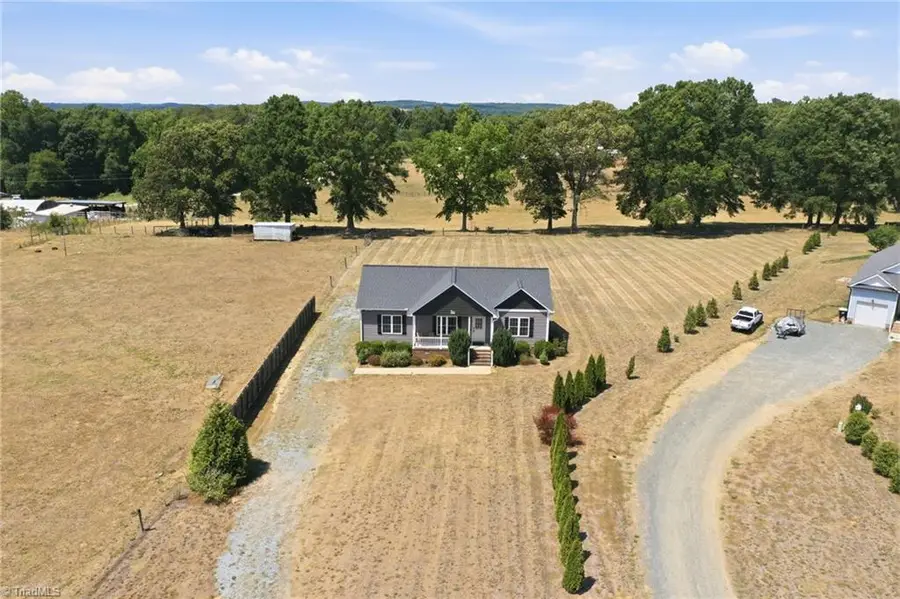 4242 E Greensboro Chapel Hill Road, Graham, NC 27253 - #3
