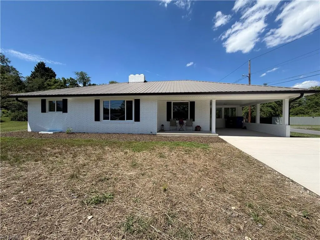 1354 Forrest Drive, Mount Airy, NC 27030 - #1