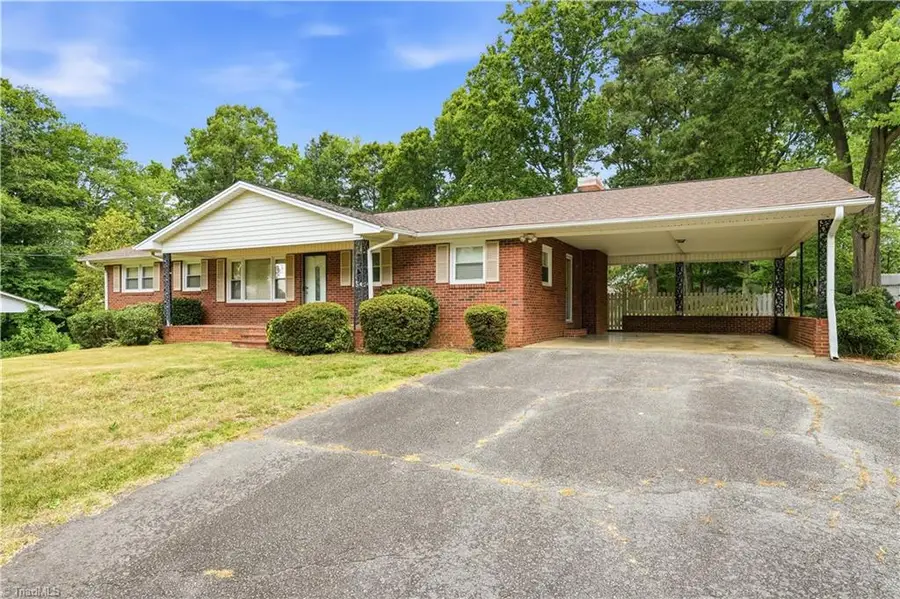 717 Corjon Street, Kernersville, NC 27284 - #2