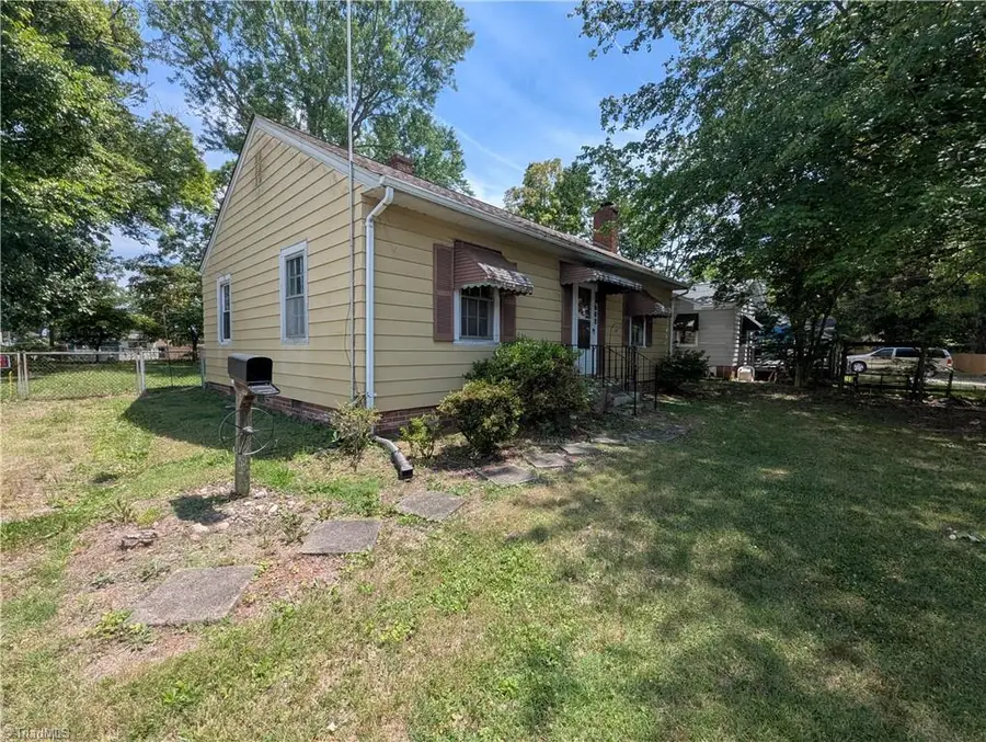 608 E Lexington Avenue, High Point, NC 27262 - #2