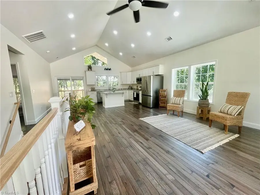 177 Linda Carol Avenue, Wilkesboro, NC 28697 - #2