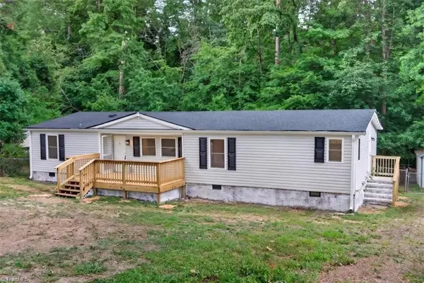 4560 Effie Lane, Walkertown, NC 27051