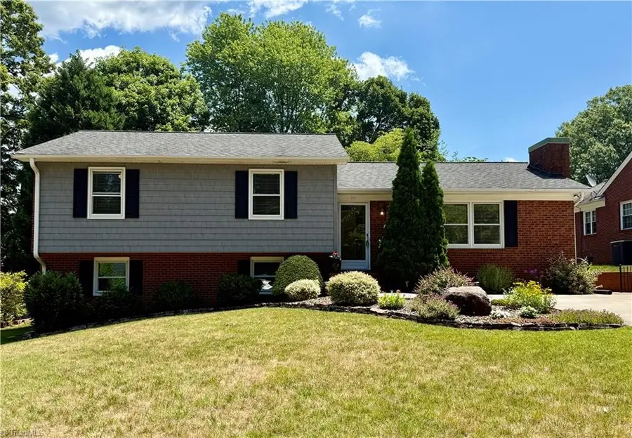 111 Ridgewood Drive, Lexington, NC 27292 - #2