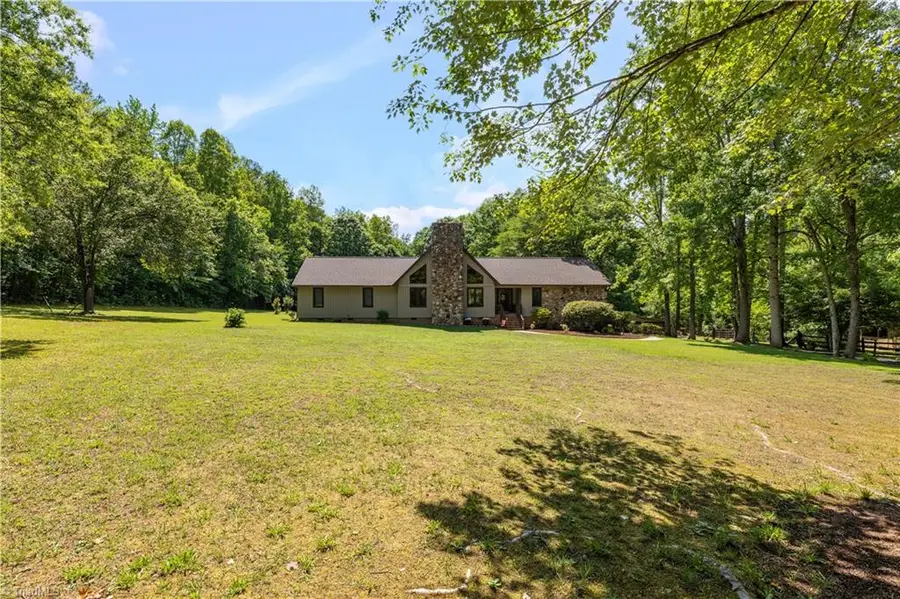 3505 Ivey Lane, Trinity, NC 27370 - #2