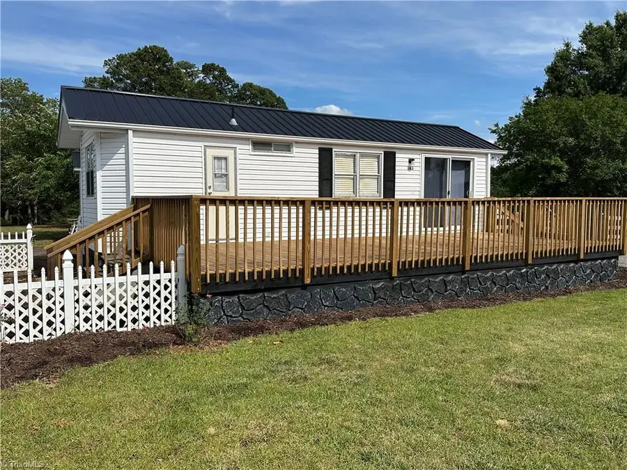 143 Dove Lane, New London, NC 28127 - #3